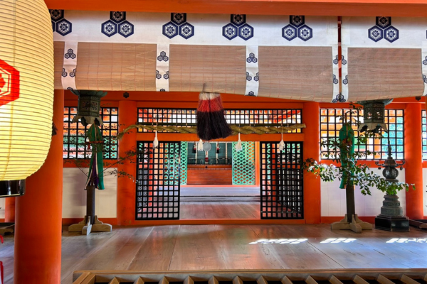 厳島神社の本殿